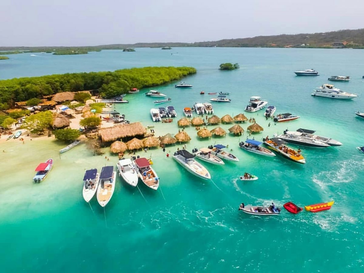 Cholon Cartagena - Party island