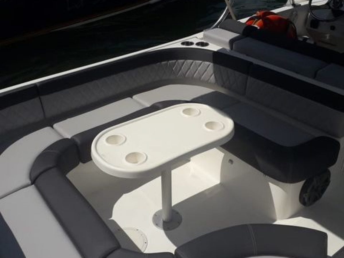 Cartagena Rental Boat 29ft 1