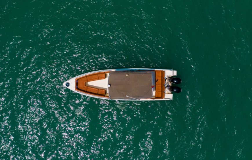 29 ft Boat Santa Maria – 9 Guests