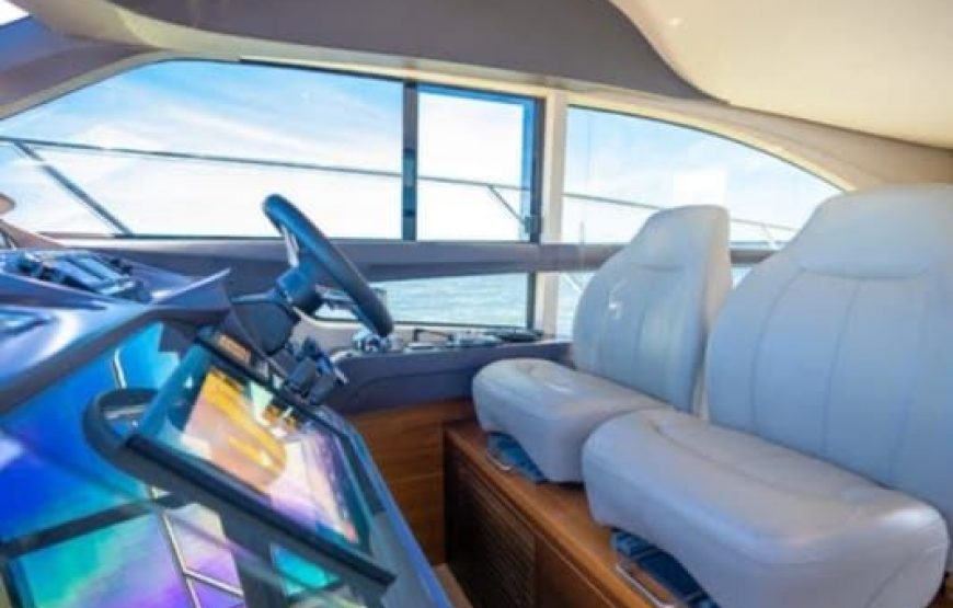 43 ft Yacht Princess – 11 Guests