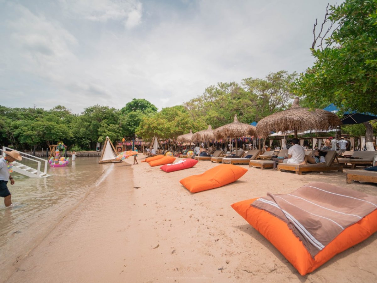 Islabela rosario islands 2