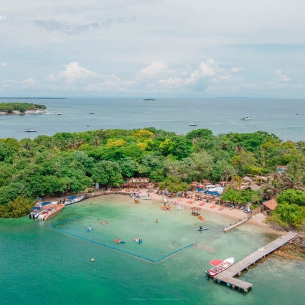 Islabela rosario islands