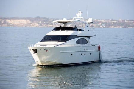 70 ft yacht sea land 1