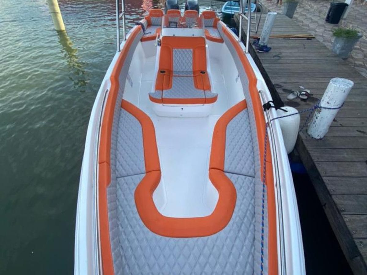 29 ft boat Cartagena charter-1