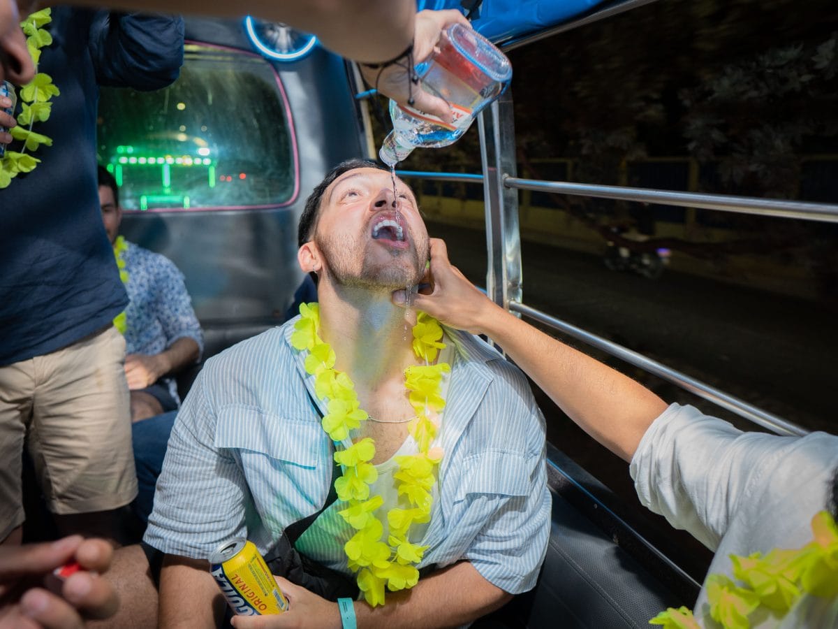 alcohol at the chiva party buses