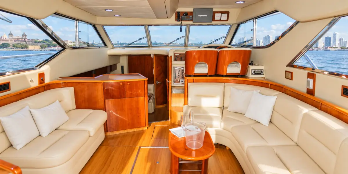 Salon with sofas and panoramic windows on the Bellajava yacht