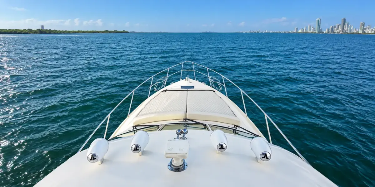 Bow of the Bellajava yacht sailing toward the Rosario Islands
