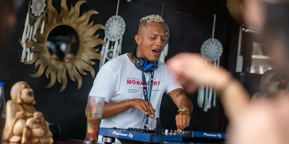 DJ party atmosphere at Bora Bora Beach Club