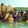 Group party in the water at Cholón
