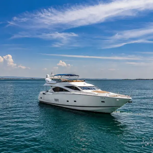Martlet 82 ft Sunseeker yacht at sea near Cartagena