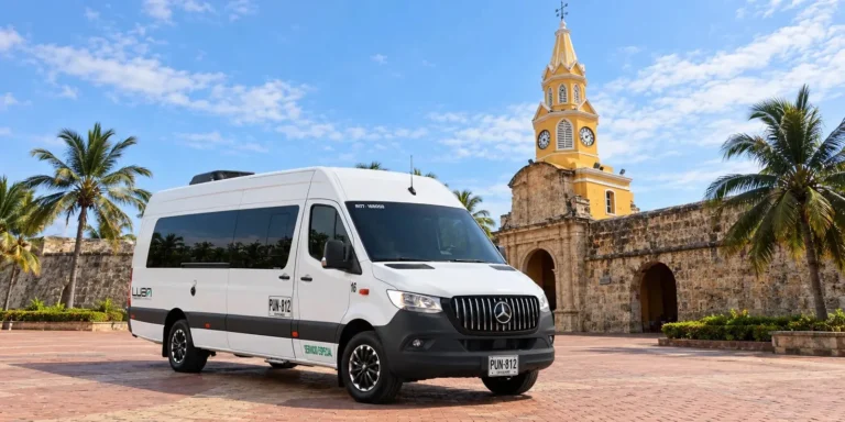Cartagena For Travelers 22 Traslado privativo de van · até 16 pessoas