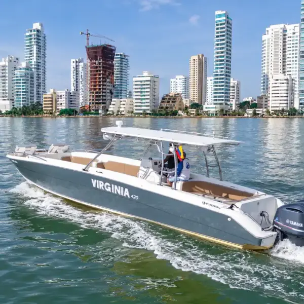 Virginia 420 42 ft private boat cruising past the Bocagrande skyline, Cartagena